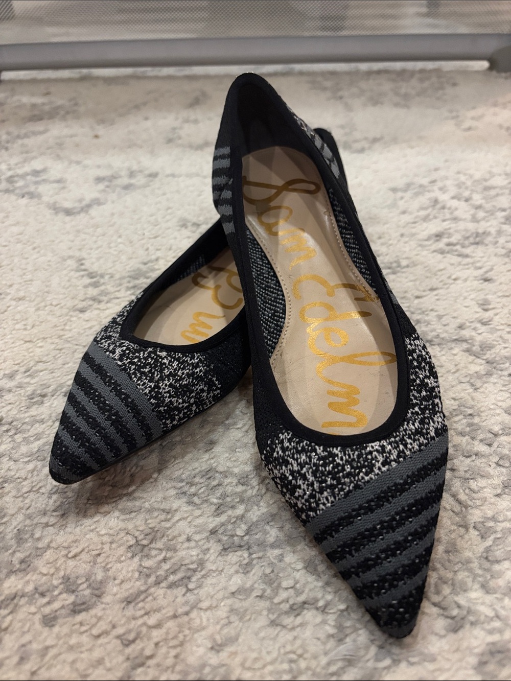 Sam Edelman Black & Gray Pointed Knit Flats